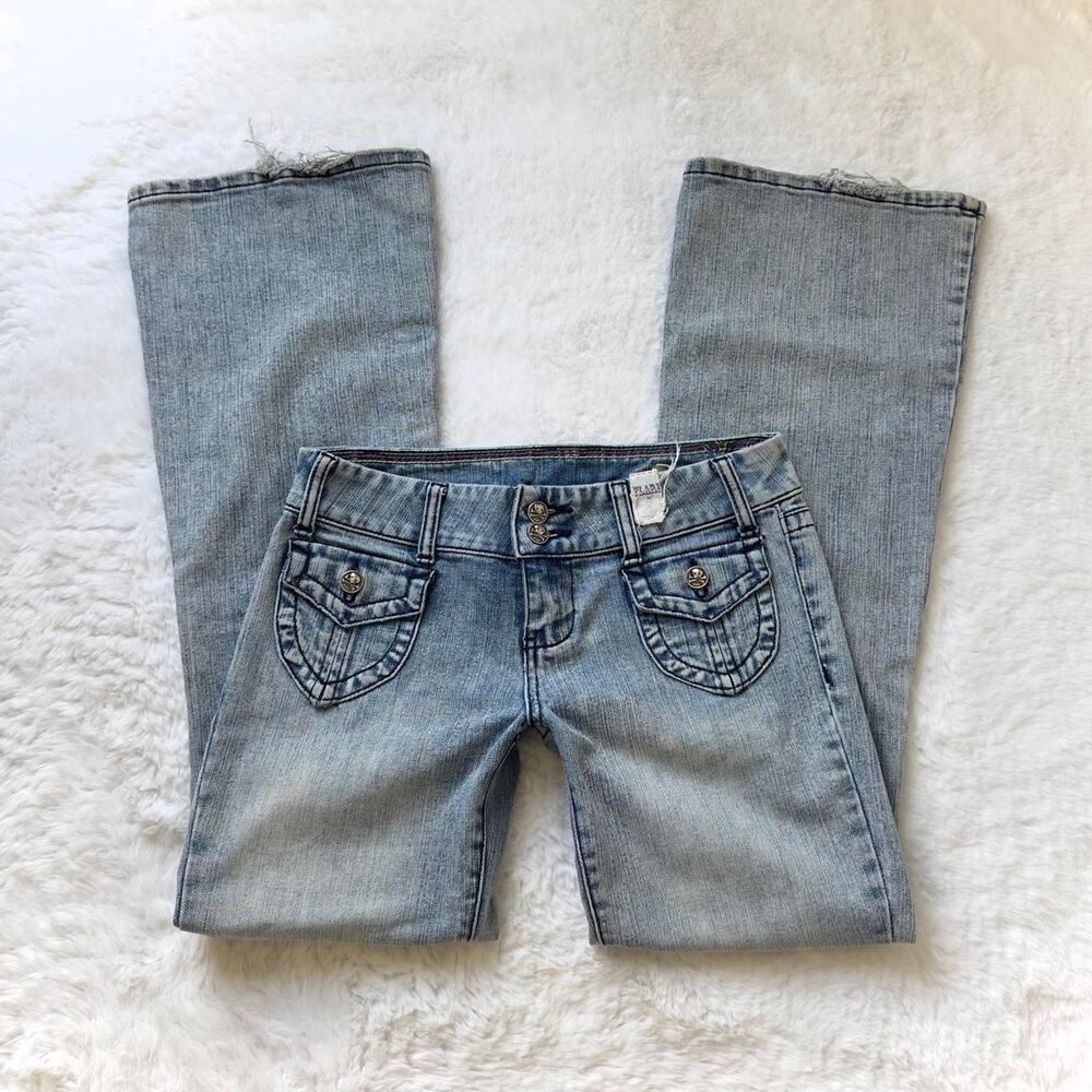 Y2K YNQ Light Wash Flap Pocket Low Rise Flare Jeans w/ Skull Buttons - Size 7